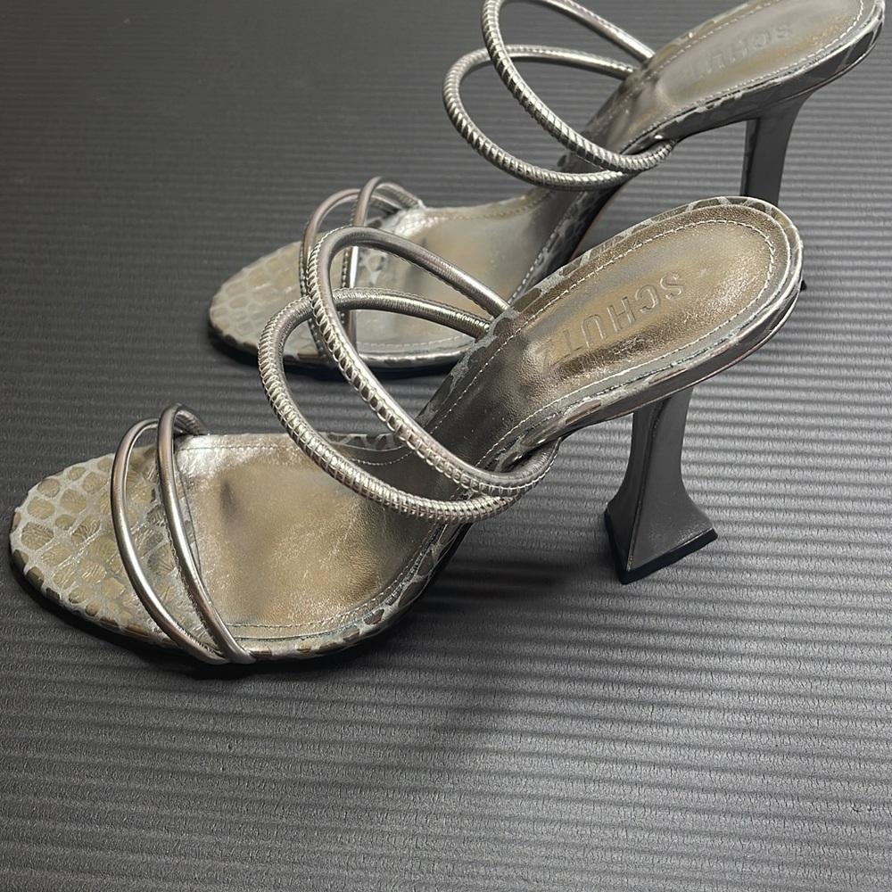 SCHUTZ Silver chrome heels
